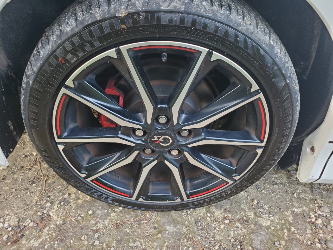 
								TOYOTA NOAH G’s full									