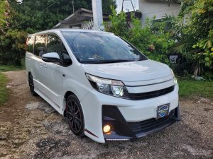 TOYOTA NOAH G’s